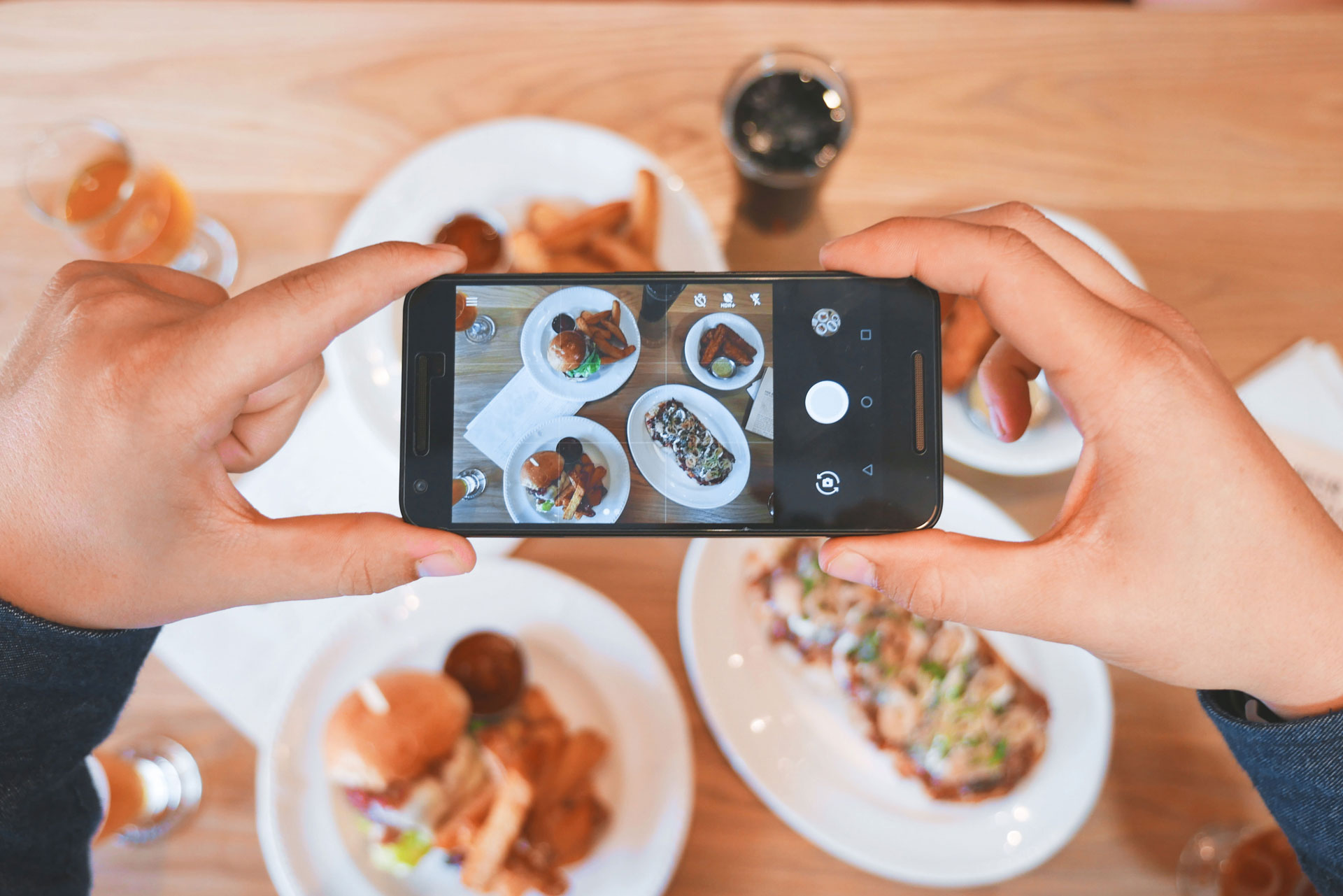 Photo Article Propriété intellectuelle sur les réseaux sociaux Joli Projet