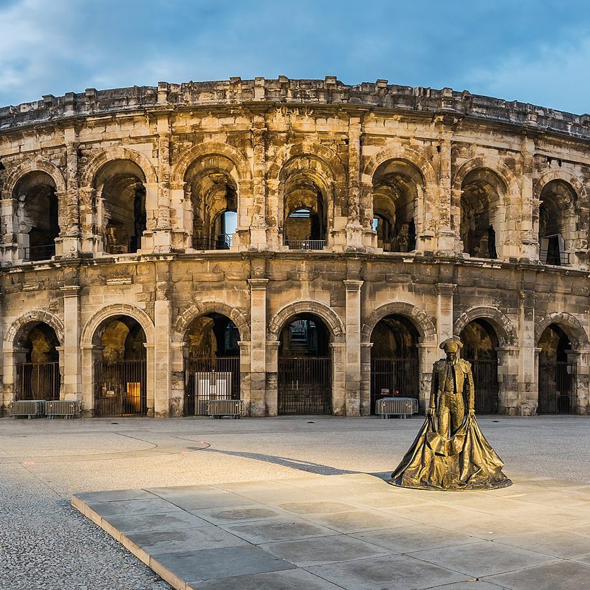 2048px-arenes_de_nimes_18